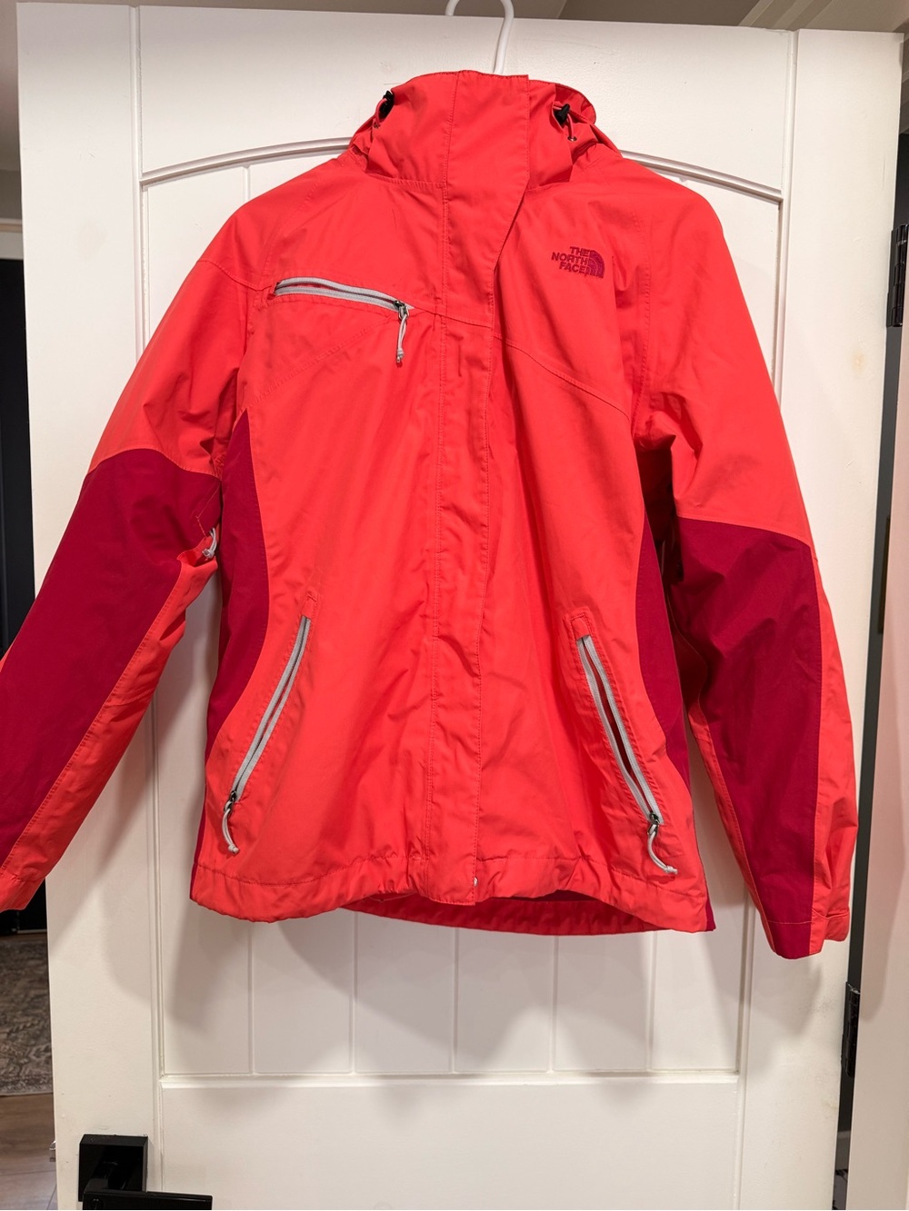 North Face 2-in-1 Jacket Women’s L Coral Zip-In Layer - Picture 7 of 10